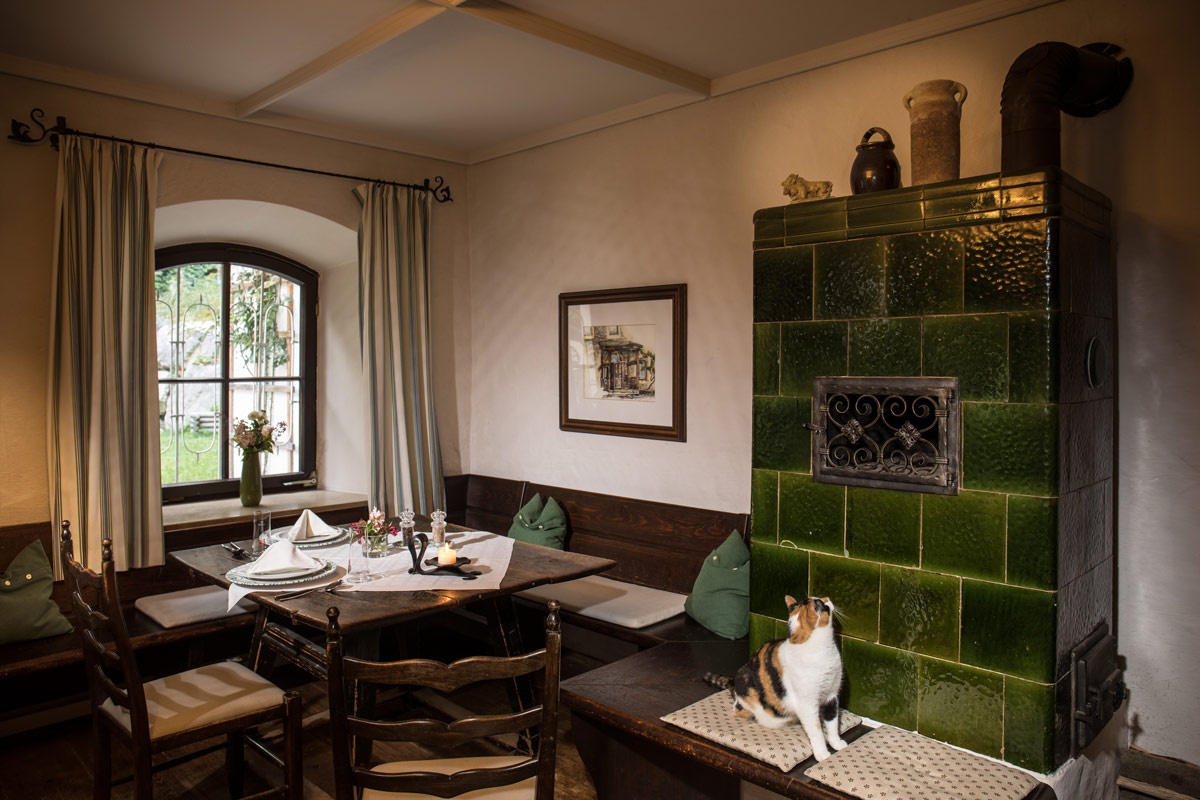 hammerschmiede-anthering-gaststube